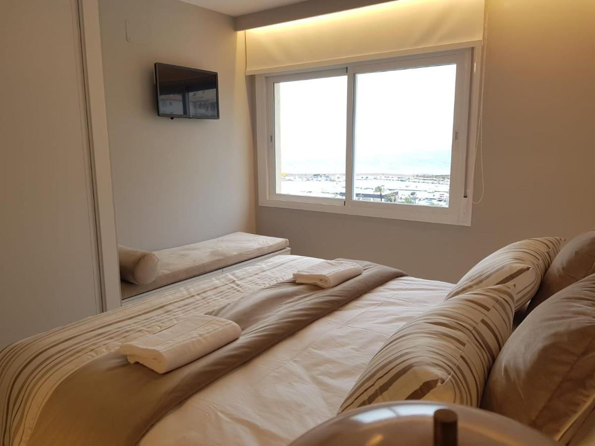 Fabulous Apartment In Front Of Sea & Marina With Incredible Views Estepona Exterior photo