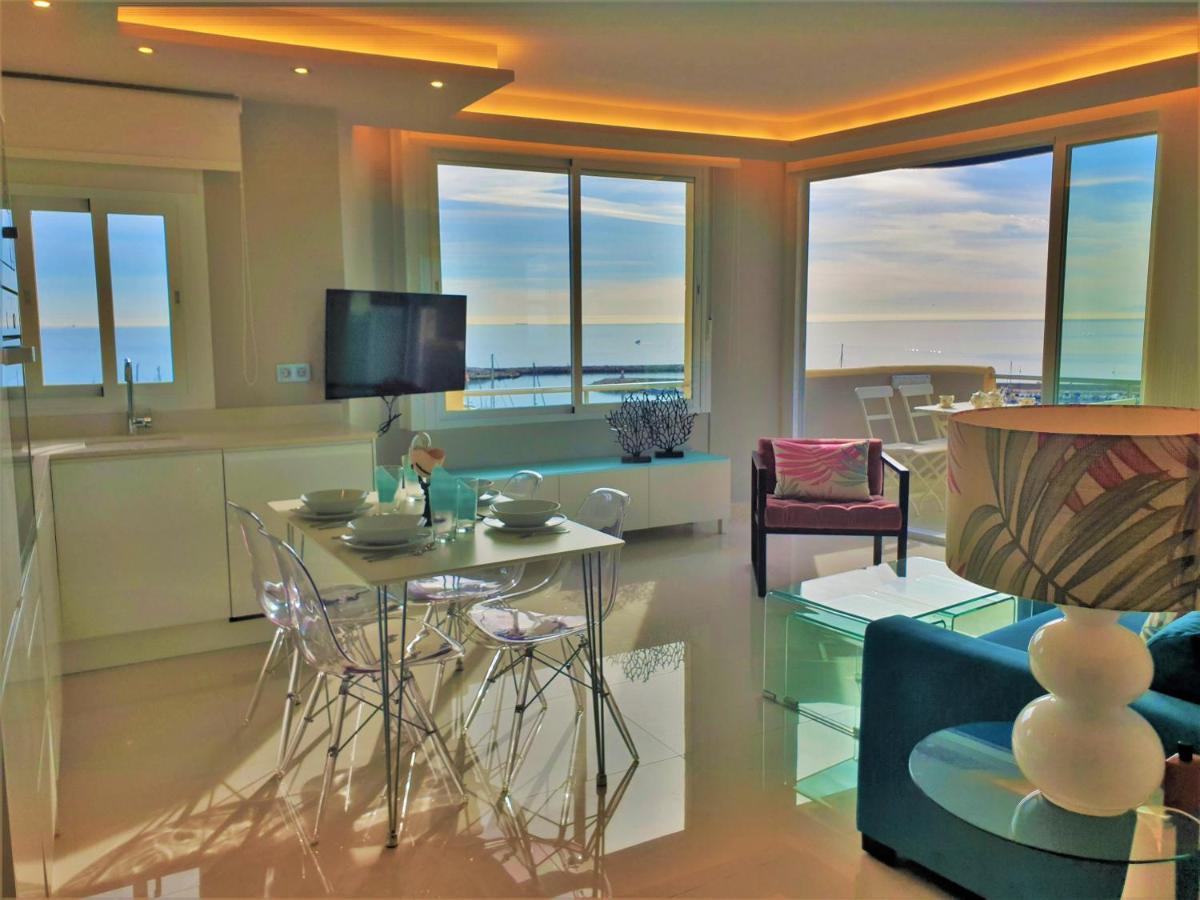Fabulous Apartment In Front Of Sea & Marina With Incredible Views Estepona Exterior photo